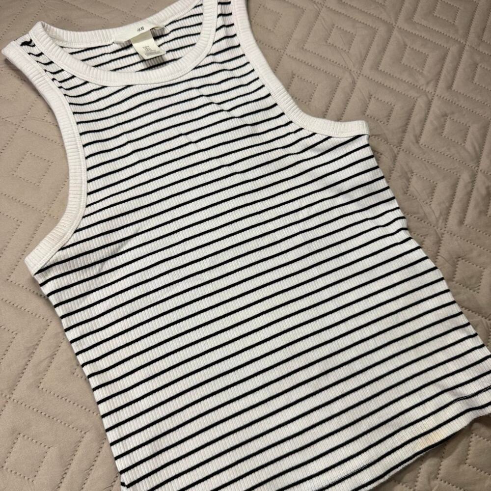 H&M Women Medium Tank Top White Black Striped Ribbed Sleeveless Basic 0281